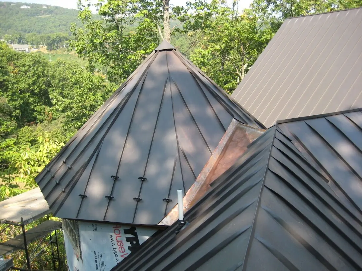 Professional Gutter Cleaning by Craftsman Roofing in Riviera
